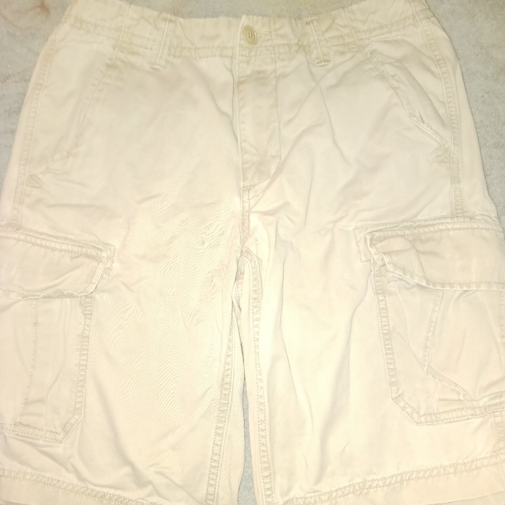 Gap loose fit cargo shorts size 29